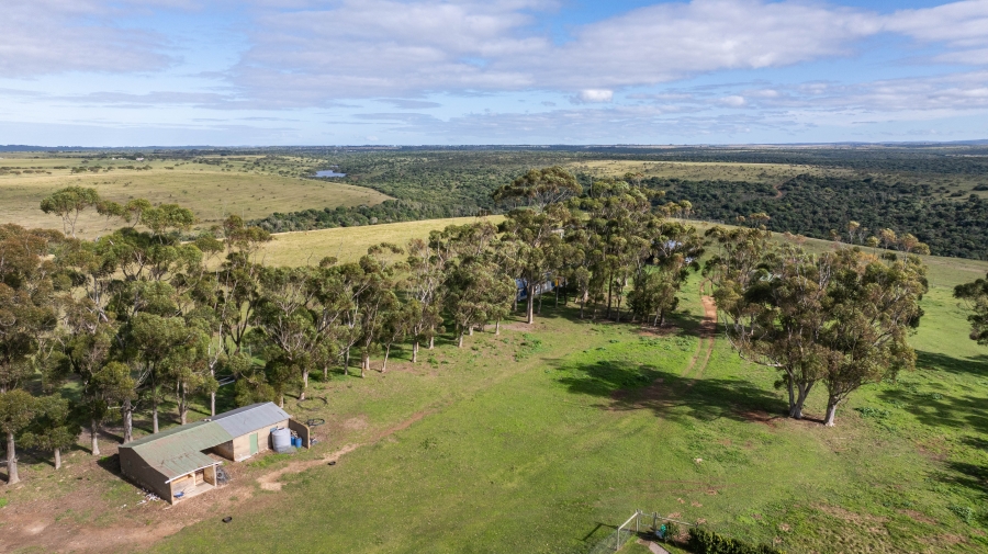 5 Bedroom Property for Sale in Grahamstown Rural Eastern Cape